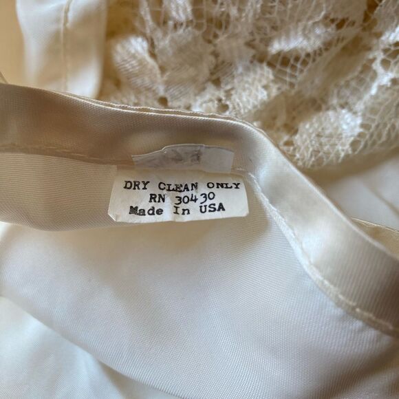 1970’s Lace & Silk Wedding Prom Dress  Size 7/8 - Picture 10 of 13